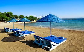 Club Resort Atlantis  4*